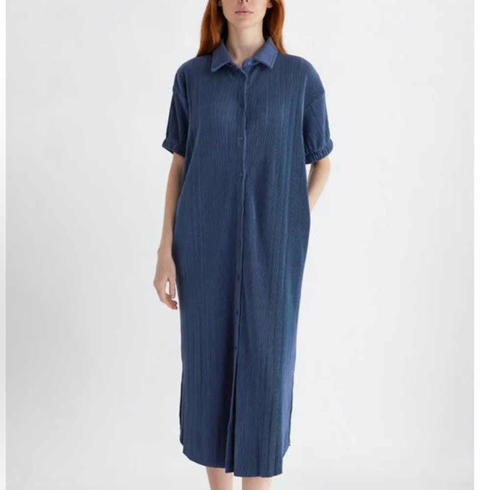 Mod Ref Black Midi Dress